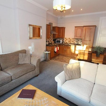 Character Apartment With Views Over City Centre & The Historic Rows Chester Exterior photo